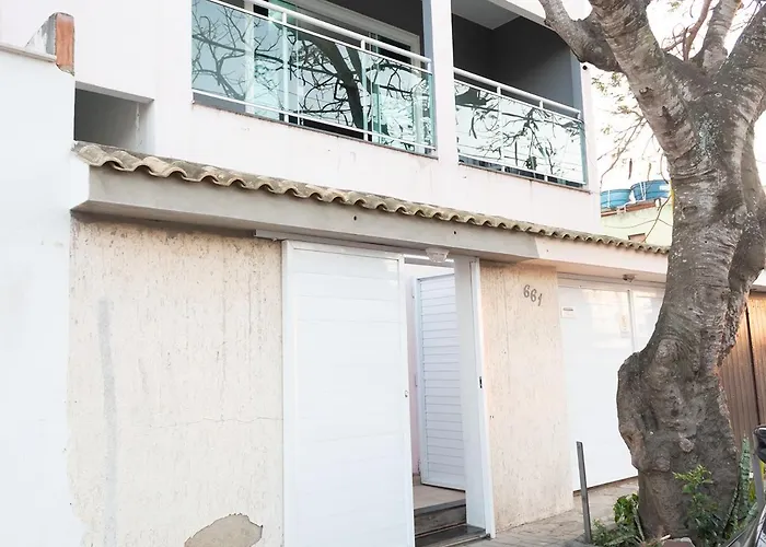 Casa com WiFi e excelente localizacao em Cabo Frio